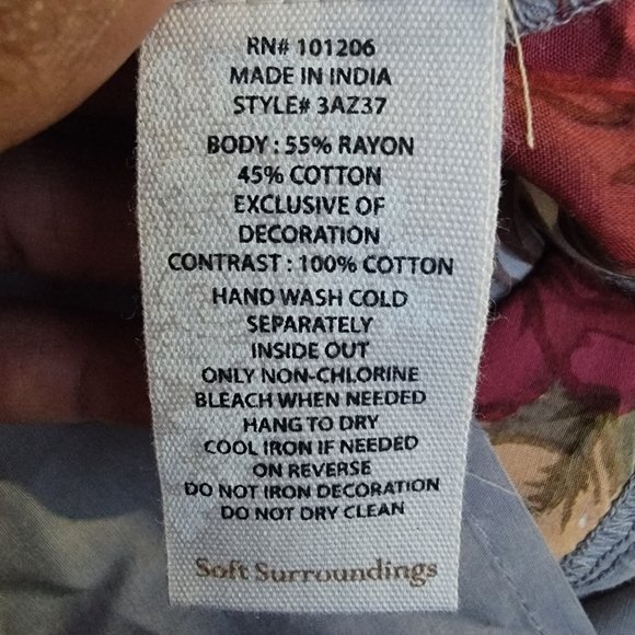 soft surroundings floral print sequined button down blouse size petite xs - Picture 4 of 4